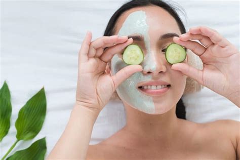 5 Perawatan Wajah di Salon untuk Memutihkan yang Bikin Glowing dalam 1 Minggu