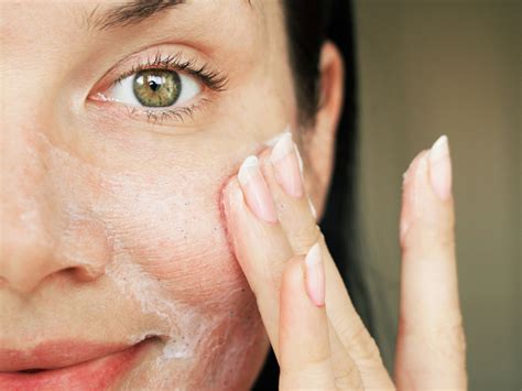 5 Rahasia Kulit Glowing: Cara Merawat Wajah dari Dalam yang Wajib Kamu Coba! 5 Rahasia Kulit Glowing: Cara Merawat Wajah dari Dalam yang Wajib Kamu Coba!
