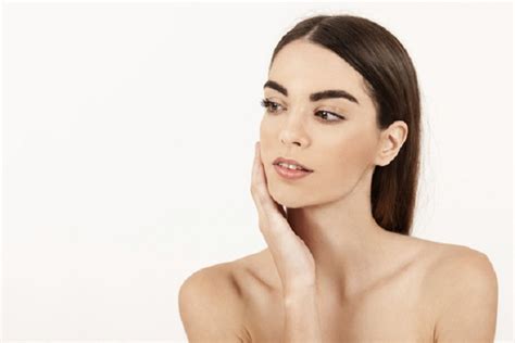 5 Rahasia Wajah Glowing Bak Seleb Meskipun Kulitmu Kering 5 Rahasia Wajah Glowing Bak Seleb Meskipun Kulitmu Kering