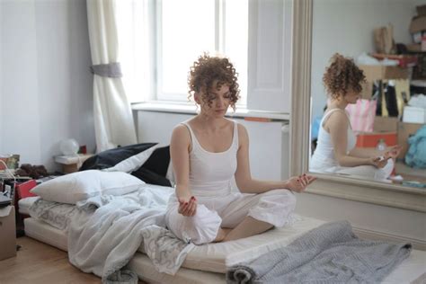 5 Ritual Sederhana Sebelum Tidur untuk Tubuh Maksimal 💪 😴