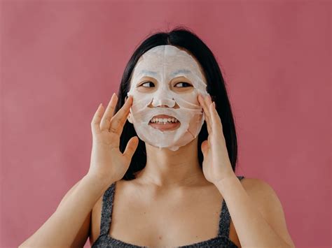 7 Cara Merawat Kulit Berjerawat dan Berminyak yang Ampuh dan Alami untuk Dicoba Sekarang! 7 Cara Merawat Kulit Berjerawat dan Berminyak yang Ampuh dan Alami untuk Dicoba Sekarang!