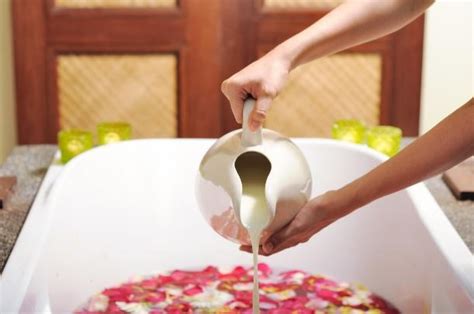 7 Cara Merawat Tubuh dengan Bahan Alami: Glowing Alami Tanpa Ribet! 7 Cara Merawat Tubuh dengan Bahan Alami: Glowing Alami Tanpa Ribet!