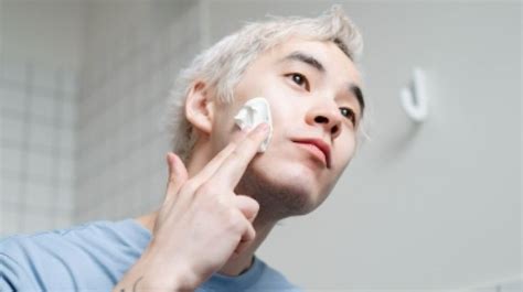 7 Langkah Skincare Anti-Kusam and Bebas Kilap untuk Pria!