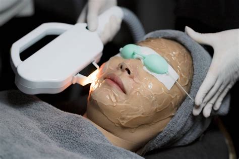 7 Perubahan Wajah yang Akan Terjadi Setelah Laser Wajah yang Perlu Kamu Tahu! 7 Perubahan Wajah yang Akan Terjadi Setelah Laser Wajah yang Perlu Kamu Tahu!
