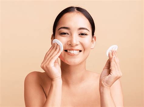 7 Rahasia Ampuh Atasi Wajah Berminyak ala Skincare Pro! 7 Rahasia Ampuh Atasi Wajah Berminyak ala Skincare Pro!