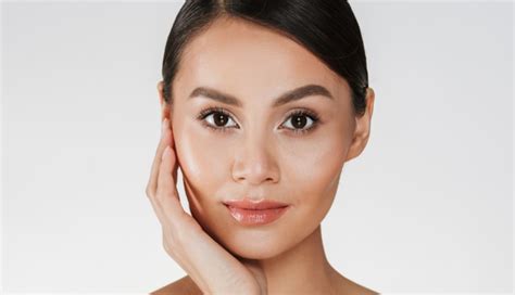 7 Rahasia Ampuh Atasi Wajah Berminyak ala Skincare Pro! 7 Rahasia Ampuh Atasi Wajah Berminyak ala Skincare Pro!