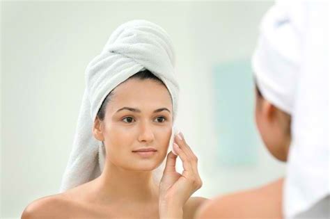 7 Rahasia Ampuh Atasi Wajah Berminyak ala Skincare Pro! 7 Rahasia Ampuh Atasi Wajah Berminyak ala Skincare Pro!