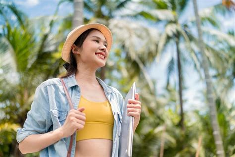 7 Rahasia Kecantikan Kulit Glowing ala Wanita Korea 7 Rahasia Kecantikan Kulit Glowing ala Wanita Korea