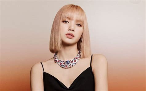 7 Rahasia Kulit Lisa Blackpink Wajahnya Tetap Kenal Usia 20!
