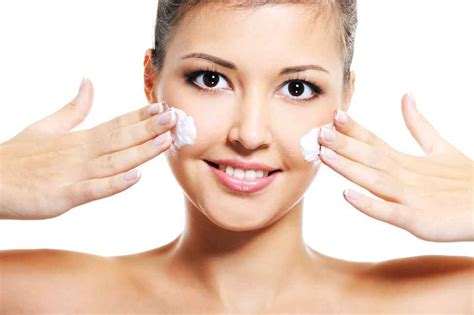 7 Rahasia Kulit Mulus Bebas Tekstur: Bye-Bye Bruntusan! 7 Rahasia Kulit Mulus Bebas Tekstur: Bye-Bye Bruntusan!