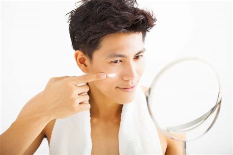 7 Rahasia Perawatan Kulit Pria yang Bikin Wajah Langsung Ganteng Maksimal! 7 Rahasia Perawatan Kulit Pria yang Bikin Wajah Langsung Ganteng Maksimal!