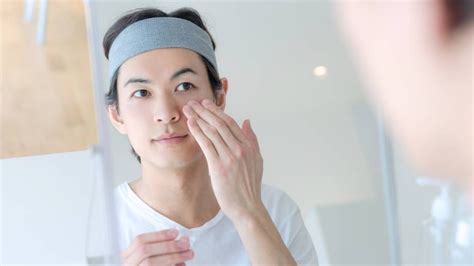 7 Rahasia Pria Glowing Alami: Dijamin Langsung Ganteng! 7 Rahasia Pria Glowing Alami: Dijamin Langsung Ganteng!
