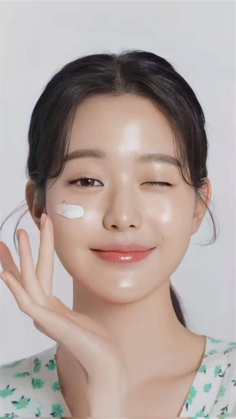 7 Treatment Wajah Viral Bikin Glowing Permanen, Nomor 5 Bikin Kaget! 7 Treatment Wajah Viral Bikin Glowing Permanen, Nomor 5 Bikin Kaget!
