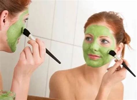 5 Bahan Alami Bikin Masker Wajah Mungil and Jerawat Cerah, Coba Yuk! 5 Bahan Alami Bikin Masker Wajah Mungil and Jerawat Cerah, Coba Yuk!