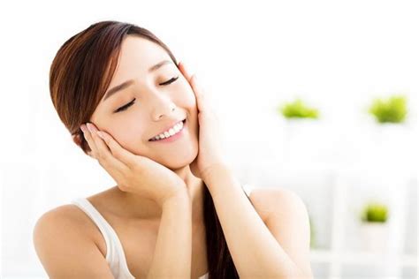 5 Cara Merawat Wajah Kusam Agar Cerah: Hasilnya Bikin Pangling! 5 Cara Merawat Wajah Kusam Agar Cerah: Hasilnya Bikin Pangling!