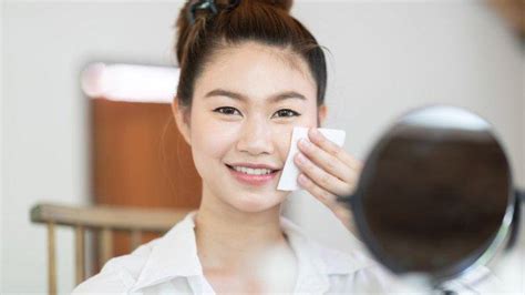 5 Langkah Kilat Perawatan Wajah Glowing Tiada Tanding! 5 Langkah Kilat Perawatan Wajah Glowing Tiada Tanding!