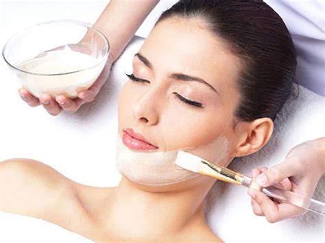 5 Langkah Kilat Perawatan Wajah Glowing Tiada Tanding! 5 Langkah Kilat Perawatan Wajah Glowing Tiada Tanding!