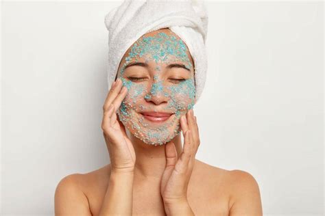 7 Hacks Hemat Biaya Perawatan Wajah Wanita, Kantong Aman! 7 Hacks Hemat Biaya Perawatan Wajah Wanita, Kantong Aman!