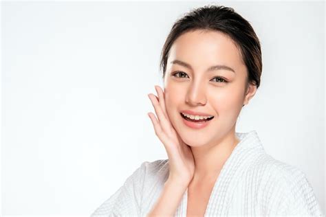 7 Rahasia Kulit Kencang Bebas Kerutan, Nomor 5 Bikin Kaget! 7 Rahasia Kulit Kencang Bebas Kerutan, Nomor 5 Bikin Kaget!