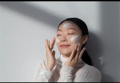 7 Rahasia Perawatan Badan Wanita untuk Kulit Selembut Sutra 7 Rahasia Perawatan Badan Wanita untuk Kulit Selembut Sutra