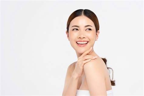7 Rahasia Perawatan Badan Wanita untuk Kulit Selembut Sutra 7 Rahasia Perawatan Badan Wanita untuk Kulit Selembut Sutra
