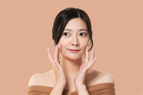 7 Treatment Mengecilkan Pipi Tembem, Langsung Tirus! 7 Treatment Mengecilkan Pipi Tembem, Langsung Tirus!