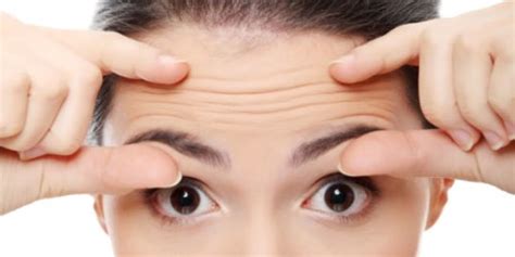 7 Treatment Alami Menghilangkan Kerutan di Wajah yang Bisa Kamu Coba di Rumah! 7 Treatment Alami Menghilangkan Kerutan di Wajah yang Bisa Kamu Coba di Rumah!